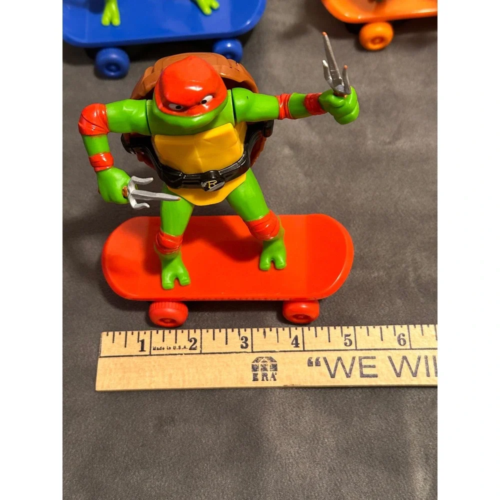 Funrise TMNT Mutant Mayhem Skateboard Pull Back Figures Set of 4 2023